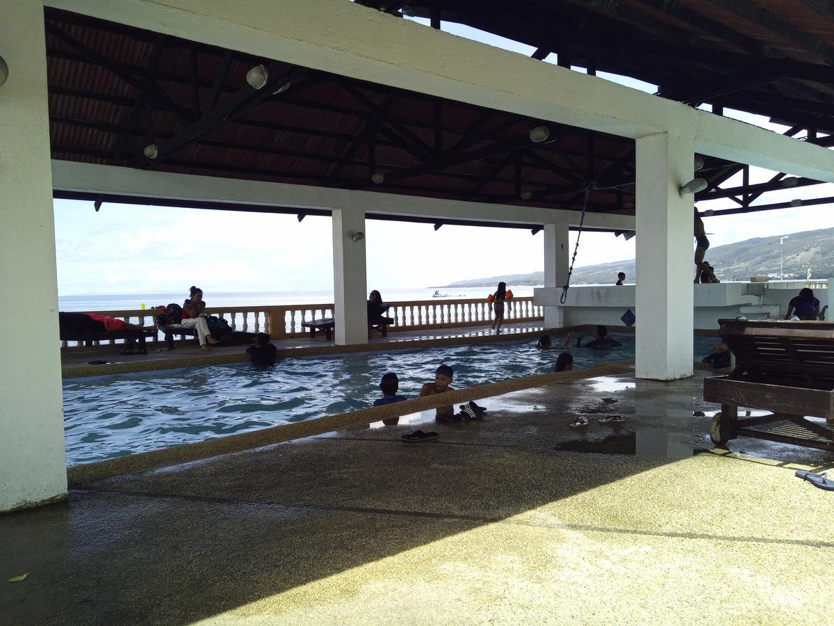 Ocean Bay Beach Resort Dalaguete Exteriör bild