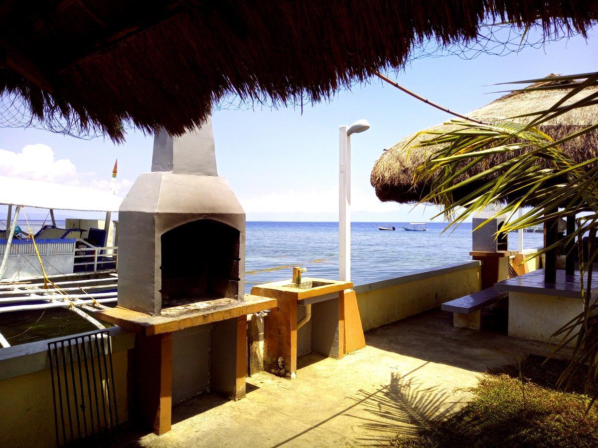 Ocean Bay Beach Resort Dalaguete Exteriör bild
