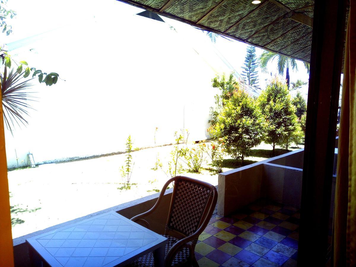 Ocean Bay Beach Resort Dalaguete Exteriör bild